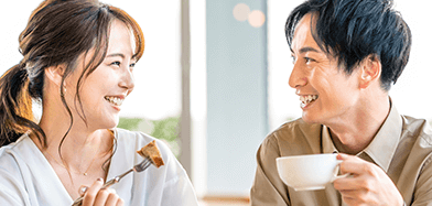 穏やかな男女